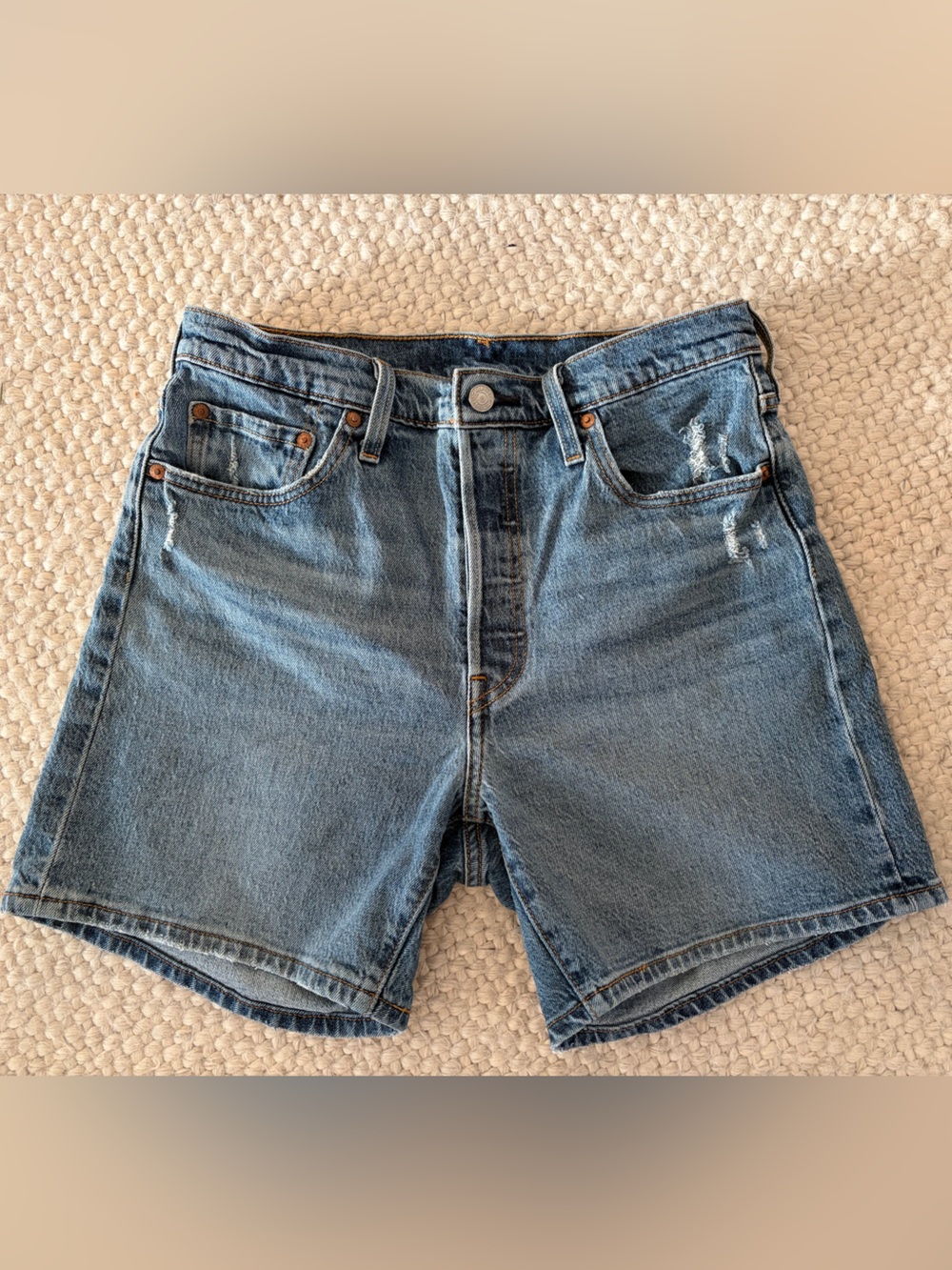 Levi's 501 Mid Thigh Denim Shorts in Blue